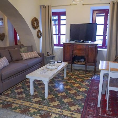 Traditional House Of 1898 In The Heart Of Old Town Of Нафплион Екстериор снимка